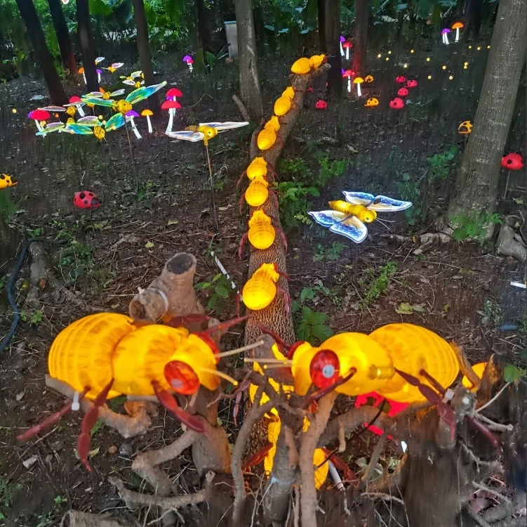 glowing ant — dynamic insect landscape light by Dengqi Lighting