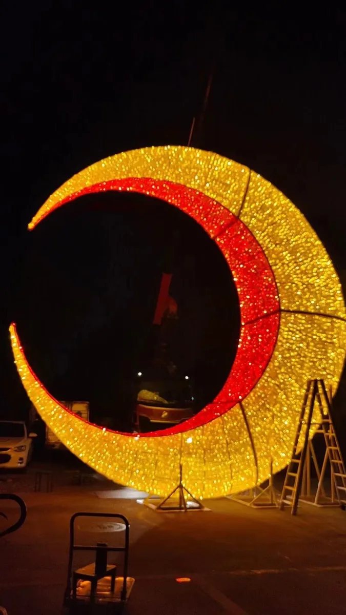 glowing moon motif light for night tour and landscape projects — Motif & Sculptural Light series by Dengqi Lighting