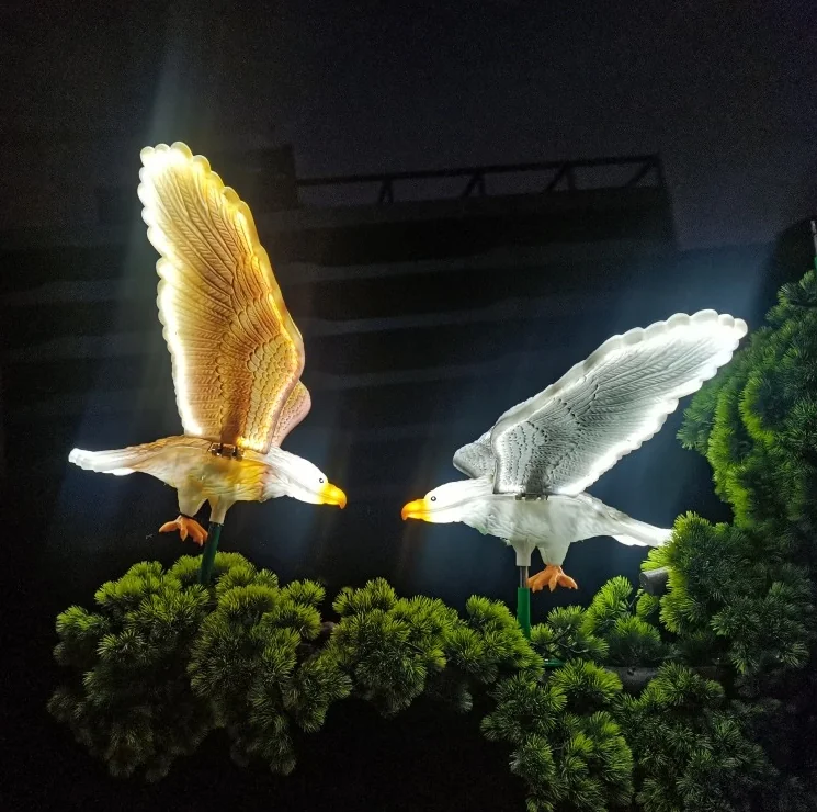 glowing golden eagle — dynamic insect landscape light by Dengqi Lighting